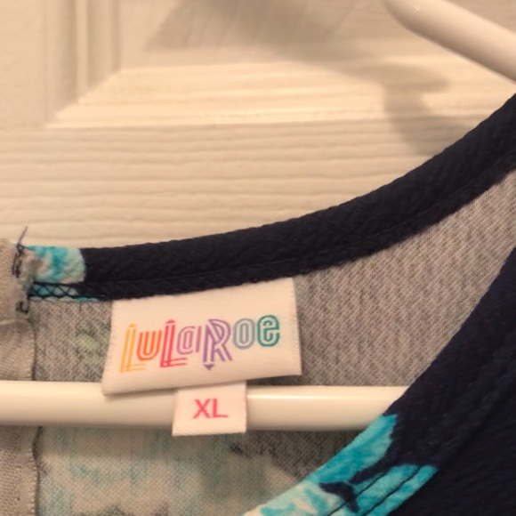 LulaRoe Amelia Dress - Picture 3 of 4